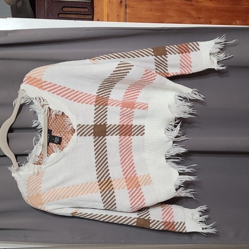 Just Polly New York Womens Cropped Sweater Cream Rust Brown Plaid Fringe S EUC